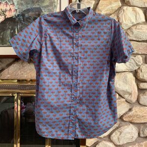 Wild fang The Essential button-up lip print size 1X